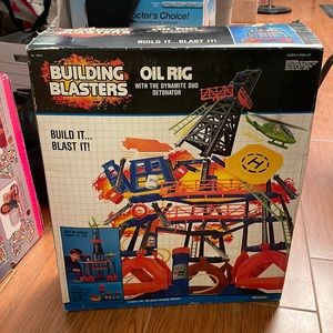 Building Blasters Oil Rig with Dynamite Duo Detonator